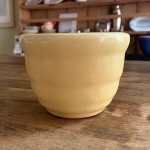 Bauer Ringware Custard Cup 3.5"